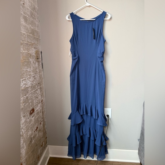 Lulu’s Maxi Ruffle Dress - Picture 4 of 5